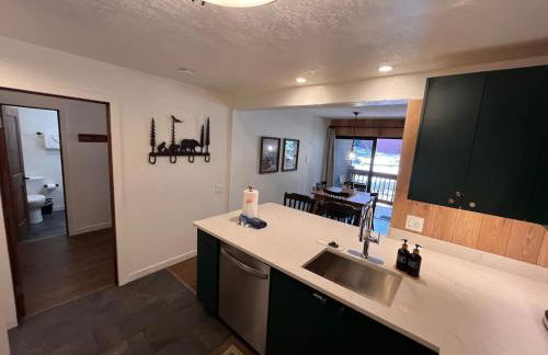 Cozy Ski Condo - Walk to Canyon - Dog Friendly - Foto 31