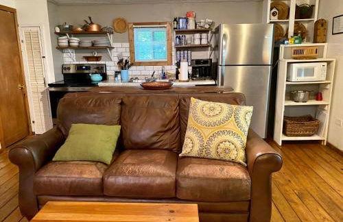 Convenient Cottage-Hot Tub, 4 Minutes to Dahlonega - Foto 9