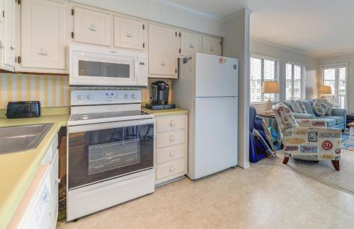 Steps to Sand! Condo w/ 2 Pools in Atlantic Beach - Foto 6