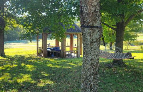 LI Airbnb - NWA mt bike, hike, and golf retreat - Foto 48