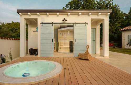 Private 9000qm Estate Villa with Pool and Yacuzzi and Sauna absolute Privacy near Fazana - Foto 33