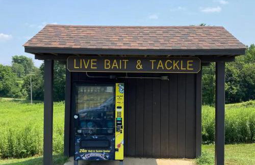 Quiet Cottage In The Woods, with Hot Tub! - Foto 37