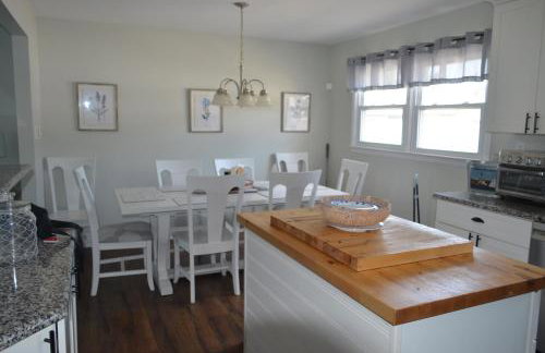 Bayside House with Hot Tub Near Cape May - Photo 24