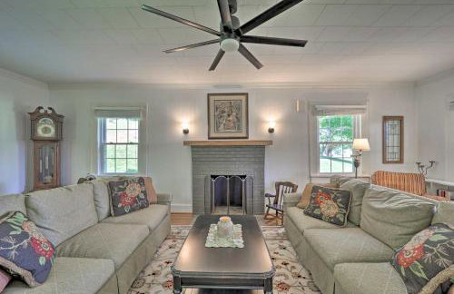 Abingdon Family Getaway with Porch and Views! - Photo 4