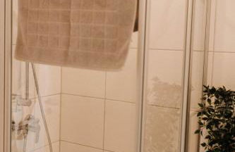 STAY COSY l XXL Parkplatz & Netflix & Schlüsselbox - Foto 12