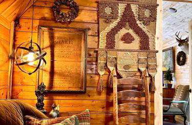 The Drake Cabin in The Forest - Photo 3