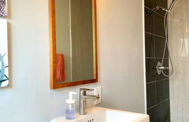 Remodeled spacious 2Bdr2Bath King beds backyard - Foto 5