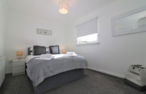 Signature - Honeywell House - Photo 13