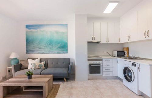 URBANIZACIÓN COPACABANA - La Manga del Mar Menor KM2 - Vistas a Mediterráneo Dormitorio doble y sofá-cama - Foto 2