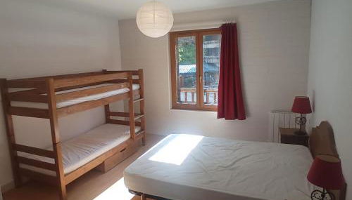 Le fleuri ensoleillé de Guzet - Foto 2