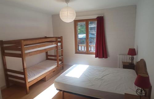 Le fleuri ensoleillé de Guzet - Foto 2