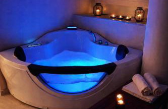 Derveni Seaside Apartments - Deluxe Sea View Penthouse Jacuzzi-BBQ & Groundfloor Garden View Apartment - Foto 19