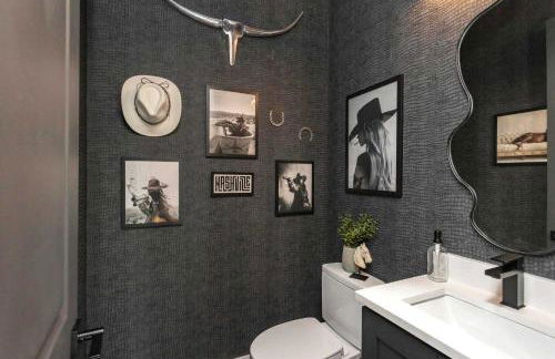 Brand New Elegance Rooftop Views of Nashville - Foto 32