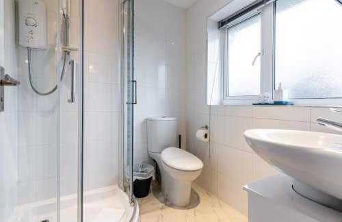 5 Bedroom Family & Contractor House in Nuthall, Nottingham - Sleeps 9 - By CircleWay Homes - Foto 22
