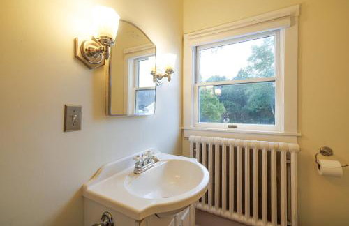 Family & Dog Friendly 4BR in Downtown NE Harbor - Millbrook - Foto 33