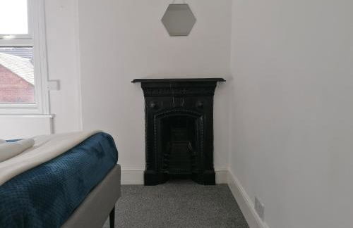 Chester 4 Bedroom House, Contractors & Leisure by Rework Accommodation - Photo 45