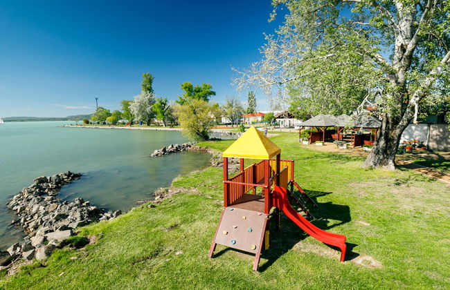 5 bedroom House in Balatonboglár with garden and terrace - Photo 35