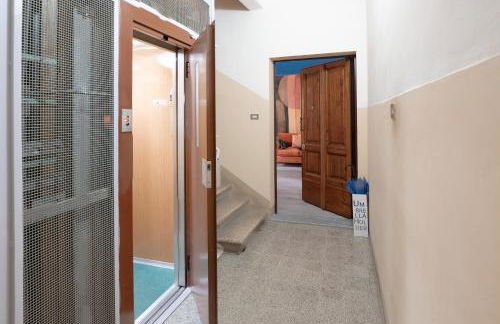 Via Pollaiolo, 55 - Florence Charming Apartments - Comfort e Stile a 350mt dal Tram! First floor with elevator and car places on street - Foto 11
