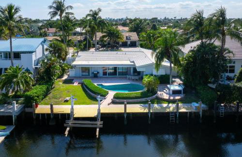 Waterfront Luxe 3BR, Pool, Hot Tub & Dock - Foto 39