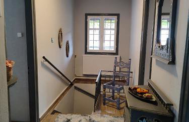 Tommy's Guest House - Photo 22