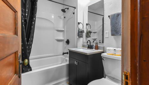 Luxury Midtown Home with Historic Charm - Foto 5