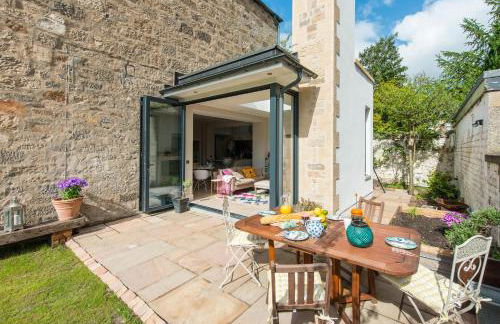 Eskbank Villa near Edinburgh - Photo 10