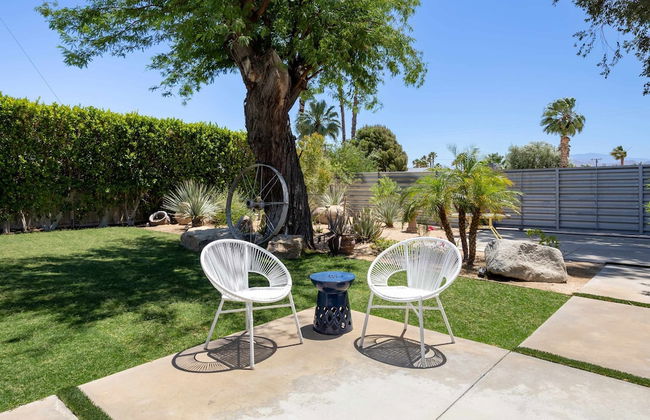 Lux Desert Retreat 4BR Pool Spa Stunning Views - Photo 3