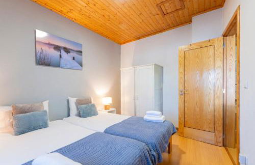 Casa Rústica T2 com Salamandra e Cozinha - Seia - Serra da Estrela - Casa do Loureiro II - Foto 5