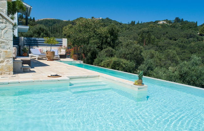 Bee Tree Villa in Corfu - Photo 38