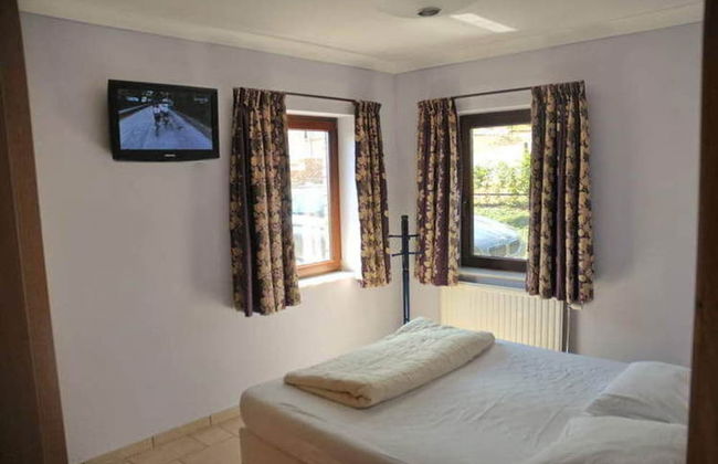 Holiday Home in Somme-leuze With Valley View - Photo 2