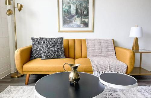 Sleepover Downtown Cincinnati 1BD 1BA Apartments - Photo 53