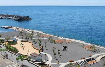 Maravilloso duplex frente al mar con parking propio a pie de playa - Foto 27