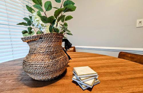 VillaQuèFrancia near Elvis Presley's Graceland 6 mins from Airport, Shuttle, & Rental Vehicle - Foto 13