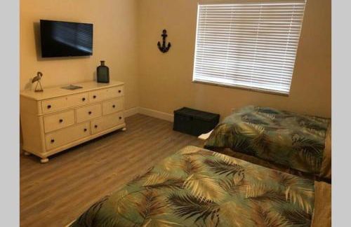 LIC Mgr - LUXURIOUS 3 BED 3 BATH OCEANFRONT SUITE - UPSCALE OCEANFRONT RESORT - INDOOR PICKLEBALL - SPEAKEASY! - Photo 22