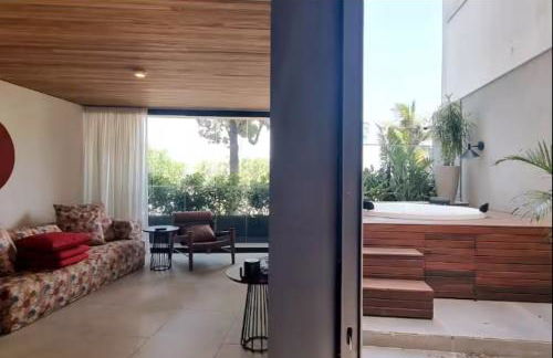 Luxo à beira mar com Jacuzzi particular - Foto 28