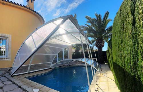 Impresionante Villa con piscina climatizada - OLIVA NOVA - Photo 33