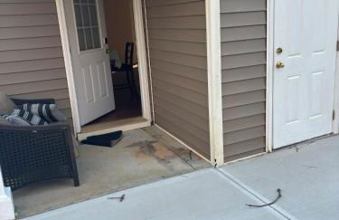 3 Bed 3 bath house - Ready to serve you comfort ! - Foto 9