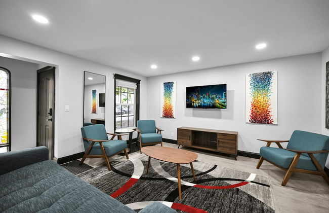 Escape to This Gorgeous new Wilton Manors Villa - Photo 1