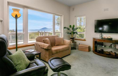 Epic ocean views at this private retreat just minutes from the beach - Foto 21