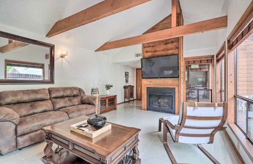 Bryan Home with Deck and Yard about 4 Mi to Texas A and M! - Photo 4