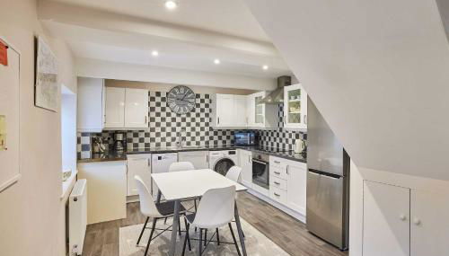 Host & Stay - Anvil Cottage - Photo 3