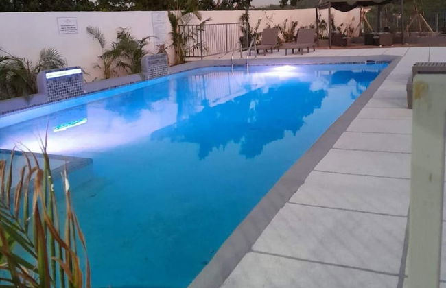 Montana Villa-ochorios-sleeps6-aircon-pool-tv-wifi - Foto 16