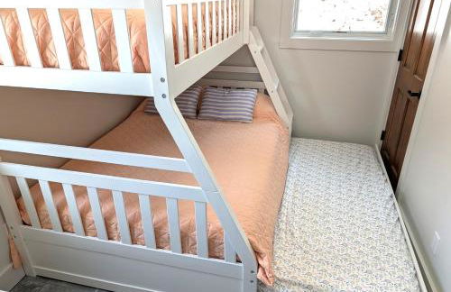 NEW! Eagles Landing - Lakefront & Gorgeous! - Foto 24