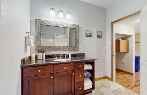 Logan's Landing - Photo 15