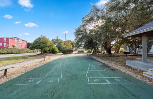 Nestled Inn Ocean Views at Kure Beach - Foto 62
