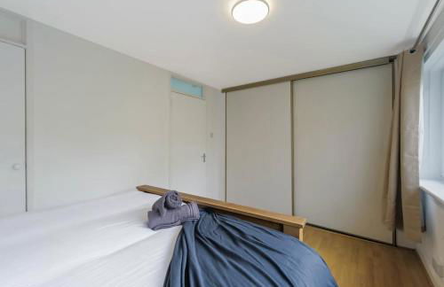 Free Parking - 3 Bedrooms - Sleeps 7 - Airport - Foto 8