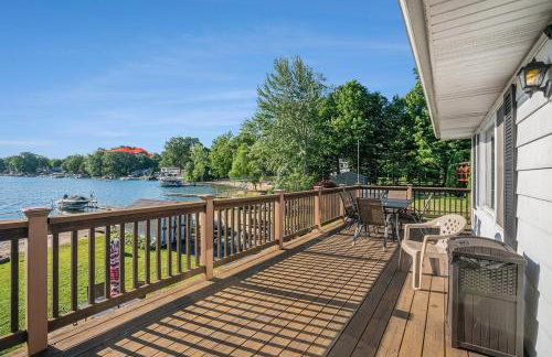 New Beach front 5bd in Sister Lakes with Hot tub - Foto 10