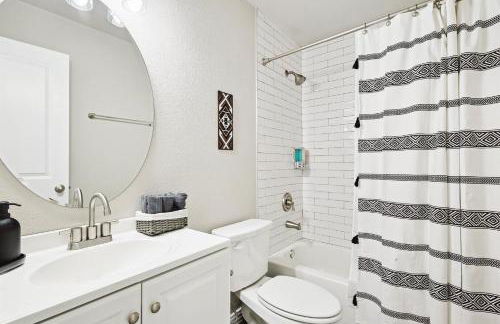 4BD 2BA Saginaw Sanctuary - Pool Firepit Laundry - Foto 23