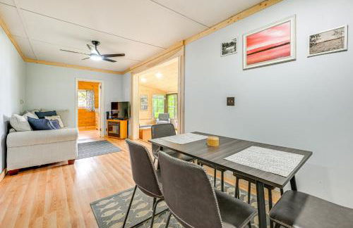 Lakefront Cabin with Fire Pit, Dock, and Boat Rental - Foto 10