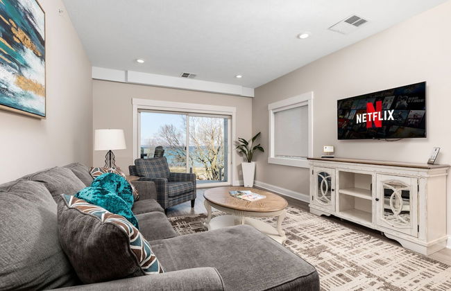 539 Bay St. Lake View Condo Unit 203E - Foto 11